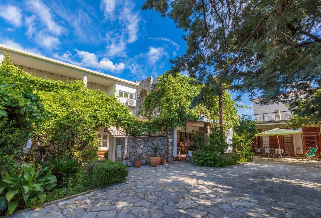Apartments With A Parking Space Selce, Crikvenica - 2381 Luaran gambar